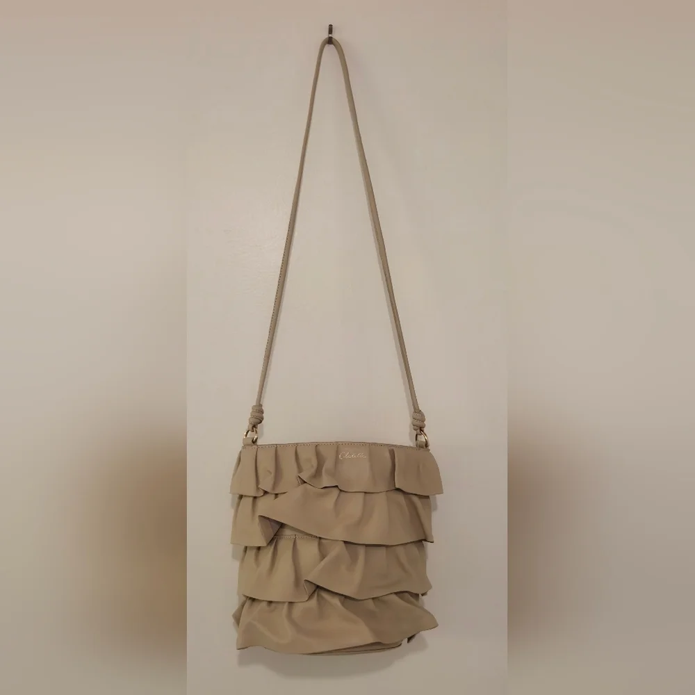 Cleobella Cambria Ruffle Bucket Shoulder Bag- In Beige - Picture 4 of 10